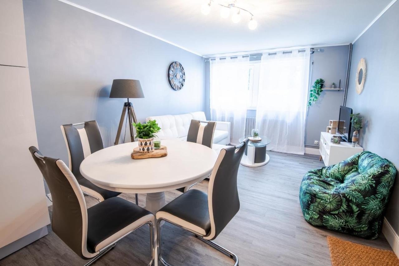 Ferienwohnung Charmant Logement En Plein Coeur Du Centre Ville D'Amboise Exterior foto